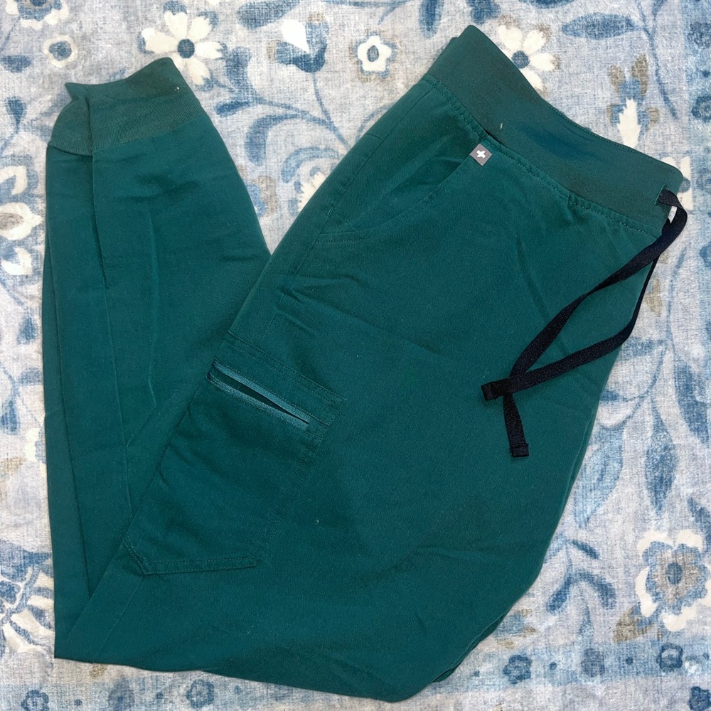 XLT Forest Green Fig Scrub Bottoms